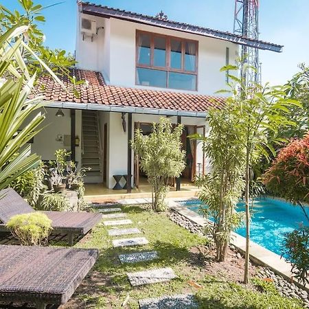 Villa Bougenville Yogyakarta Exteriör bild
