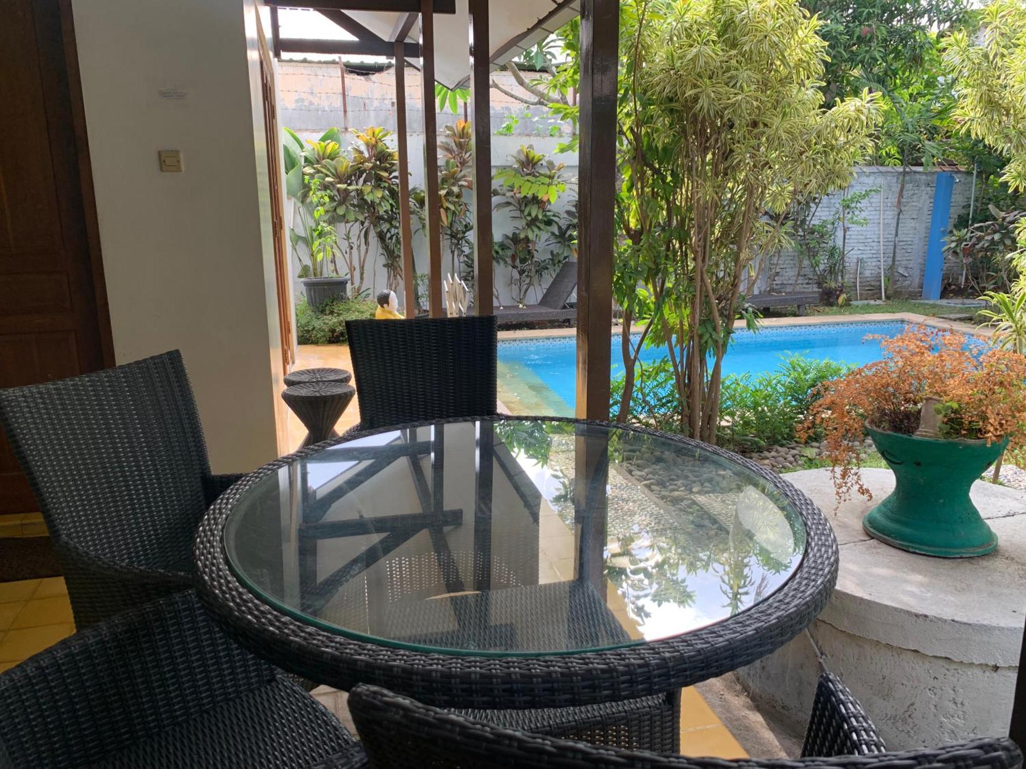 Villa Bougenville Yogyakarta Exteriör bild