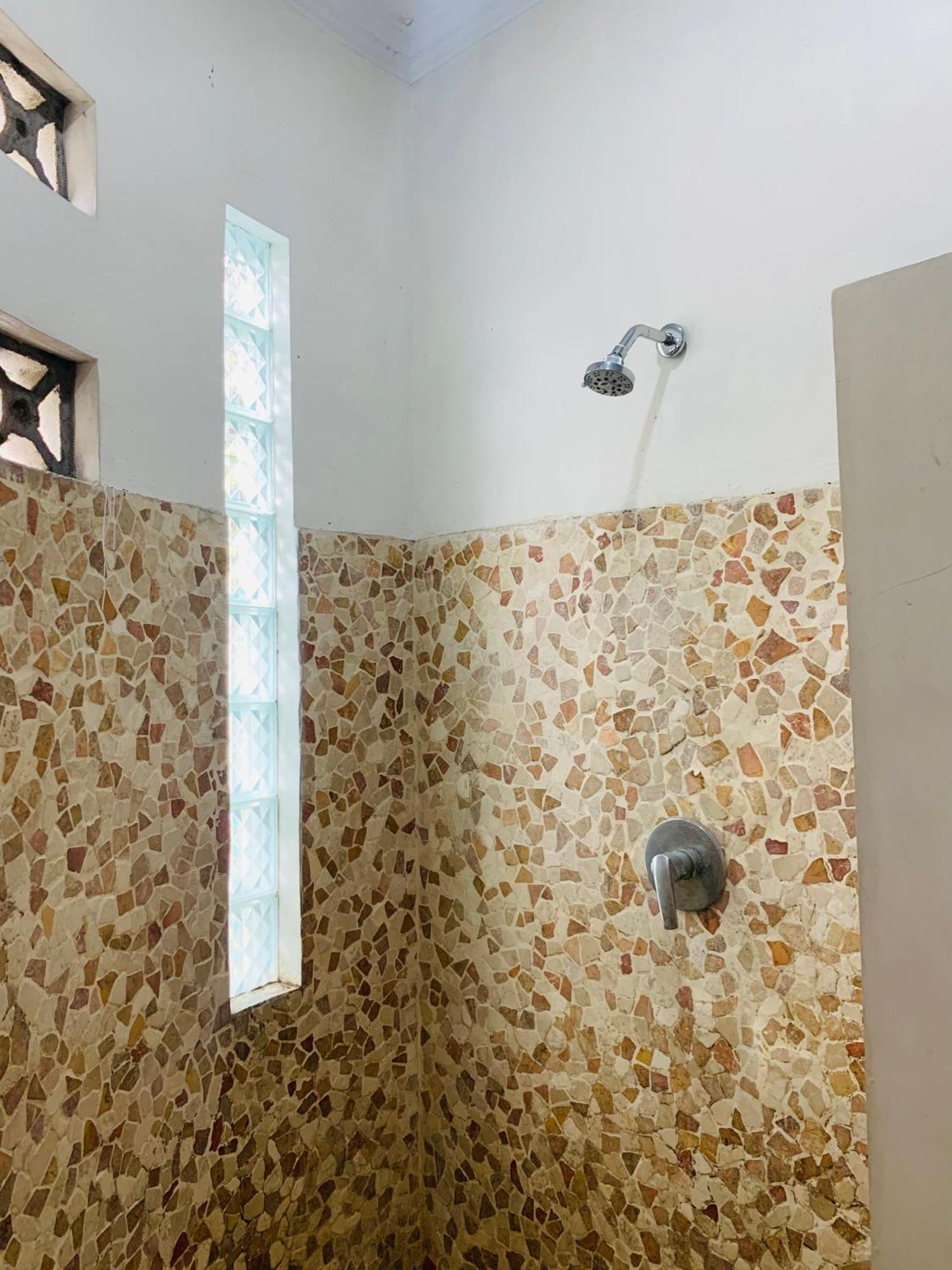 Villa Bougenville Yogyakarta Exteriör bild