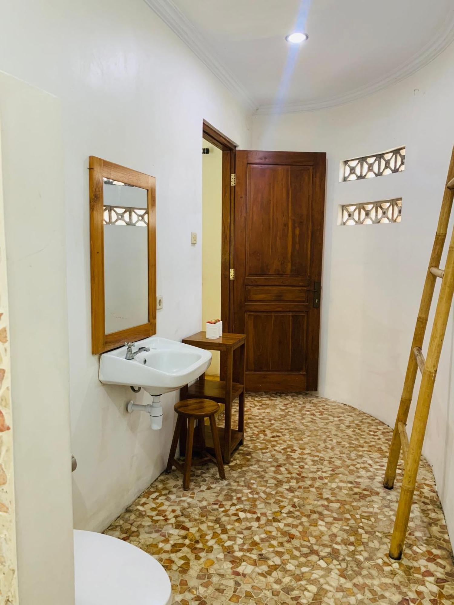 Villa Bougenville Yogyakarta Exteriör bild