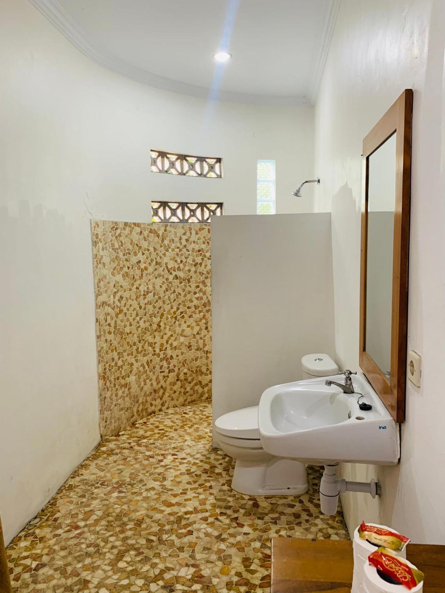 Villa Bougenville Yogyakarta Exteriör bild